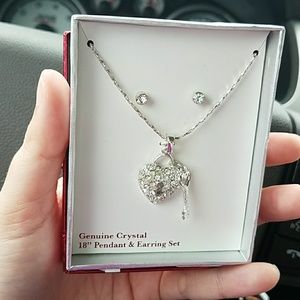 Earring and necklace set